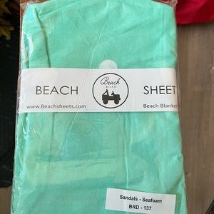 Beach Sheet- beach blanket- sea-foam- BNWT 72”x72”